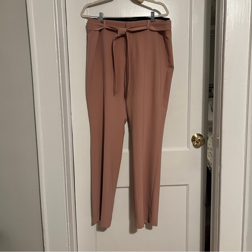 Banana Republic Women's Pink Logan Trousers size 14